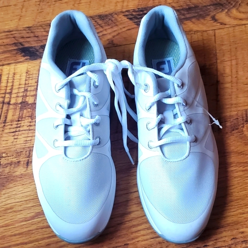 FootJoy Leisure Sz. 8.5 Athletic Golf Shoes NWOT